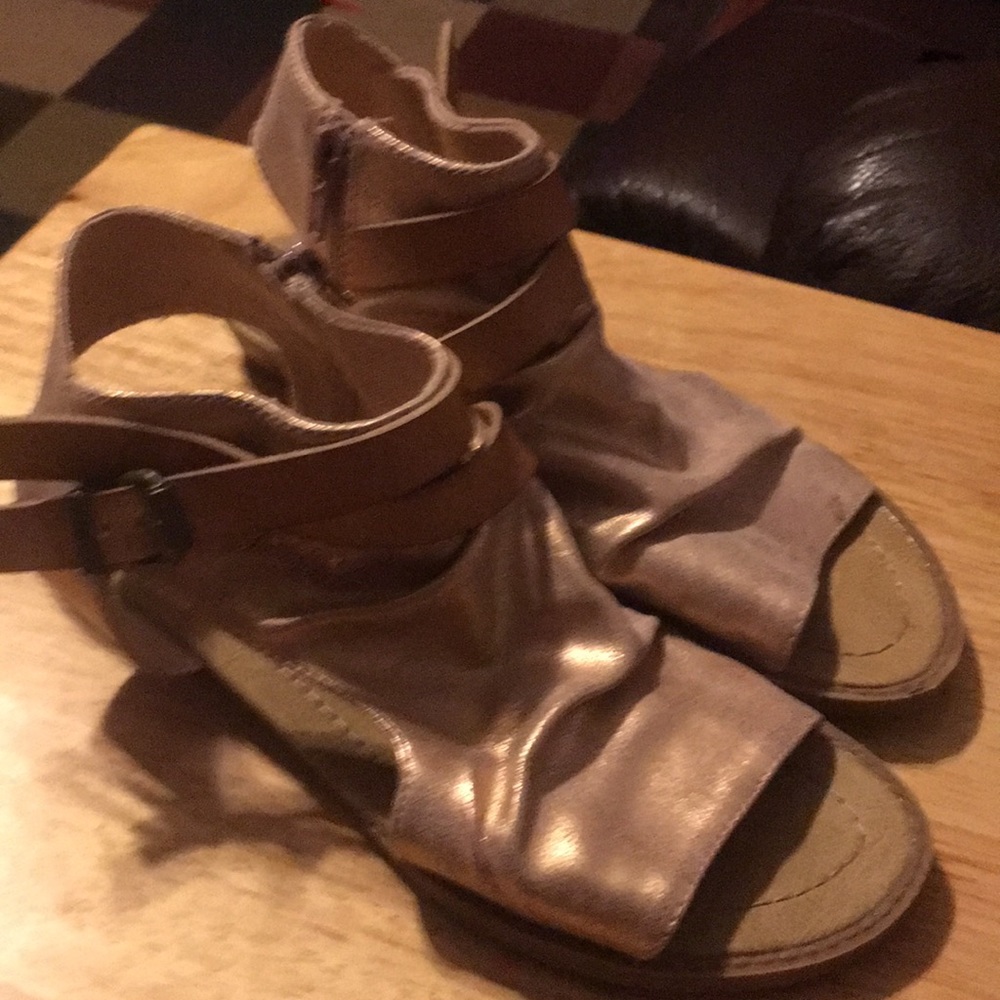 Blowfish Malibu Kids Sandals kids size 3.5